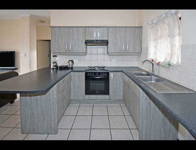 2 BEDROOM TOWNHOUSE FOR SALE IN NORTH RIDING